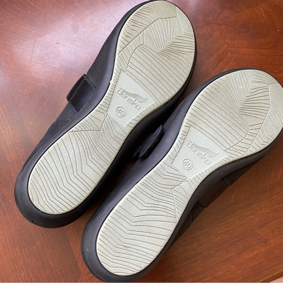 Dansko "Kendra" Black Milled Nubuck Mary Jane Low Wedge Women's Size EU 40 US 10 - Picture 7 of 9